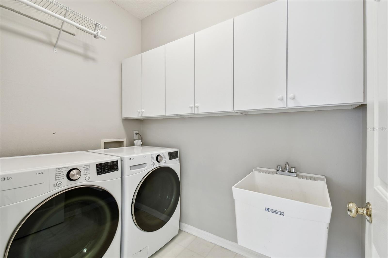 Image 58 of 82 For 8106 Kendelwick Court