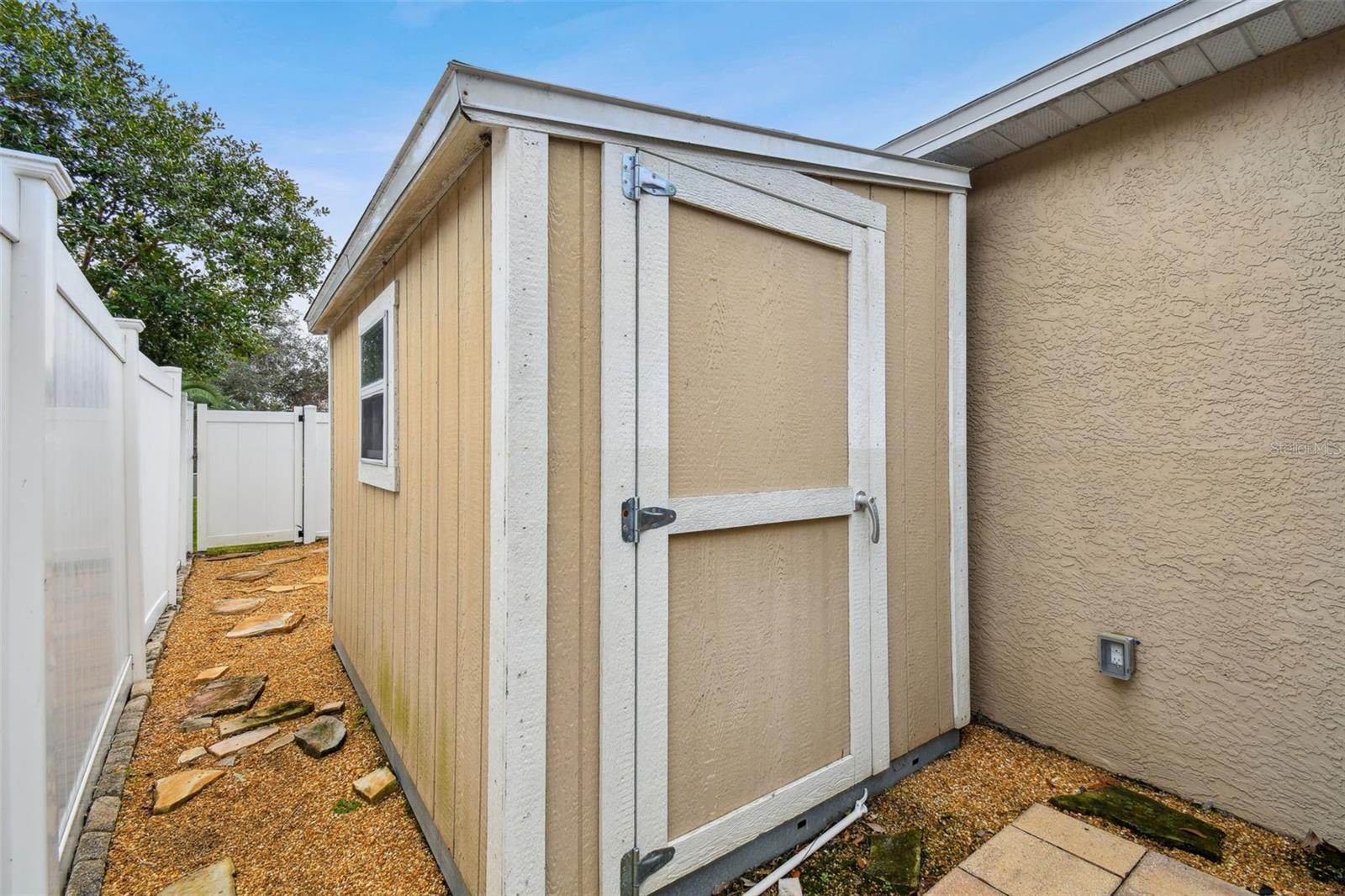 Image 80 of 82 For 8106 Kendelwick Court