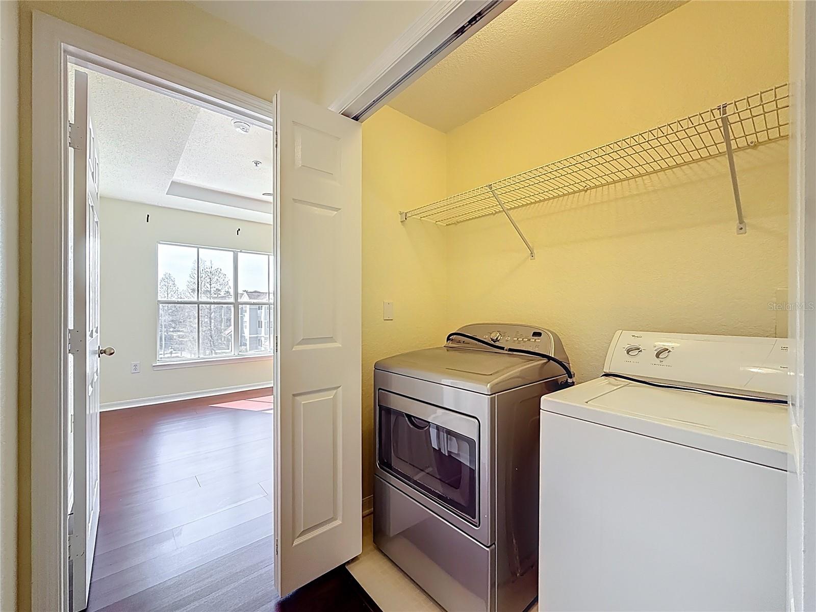 Listing photo id 26 for 18001 Richmond Place Drive 1233