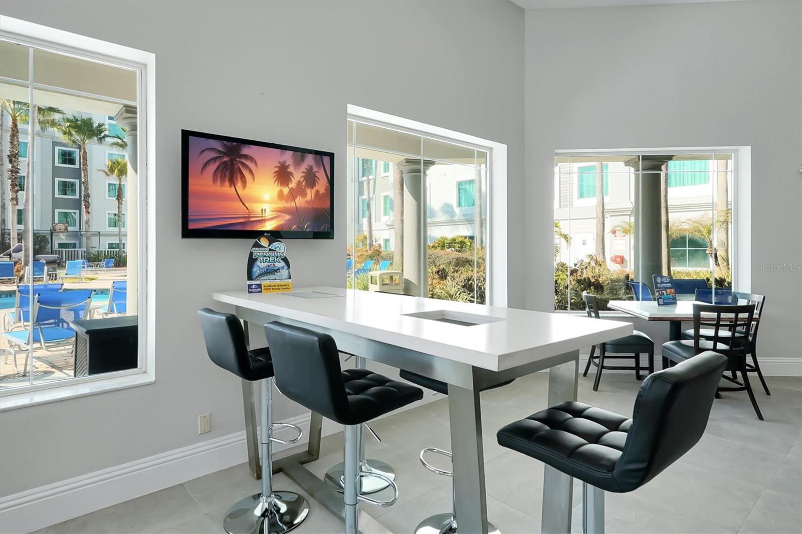 Image 13 of 47 For 8303 Palm Parkway 211