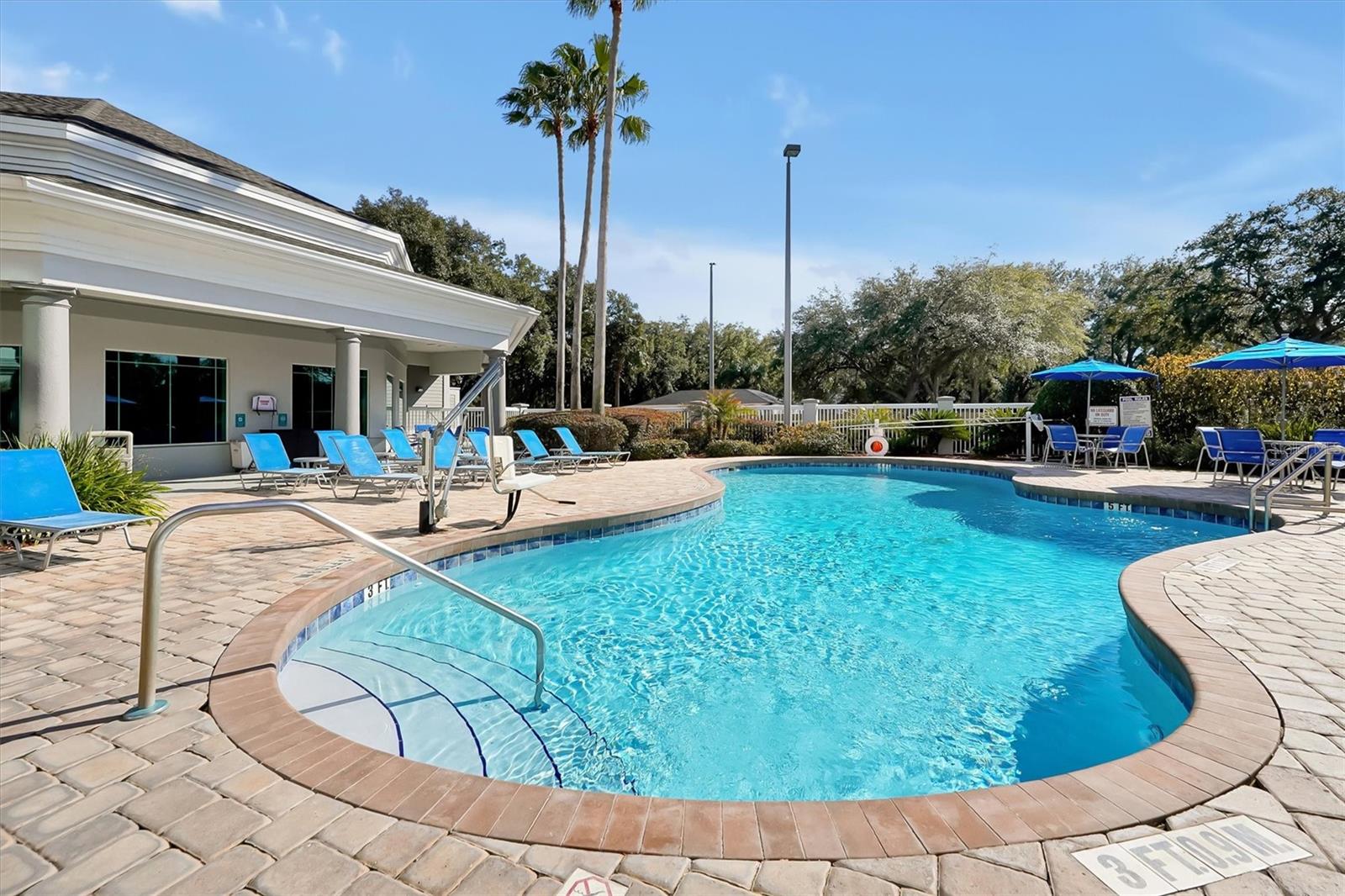 Image 20 of 47 For 8303 Palm Parkway 211