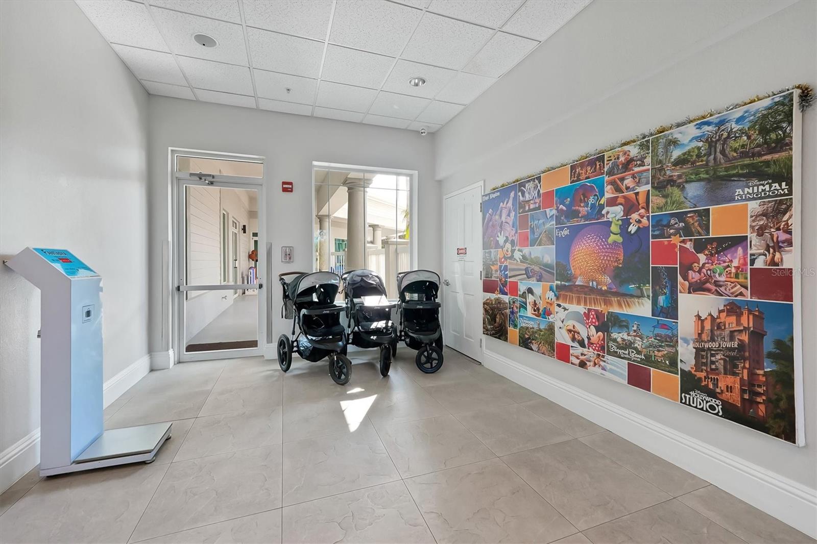 Image 33 of 47 For 8303 Palm Parkway 211