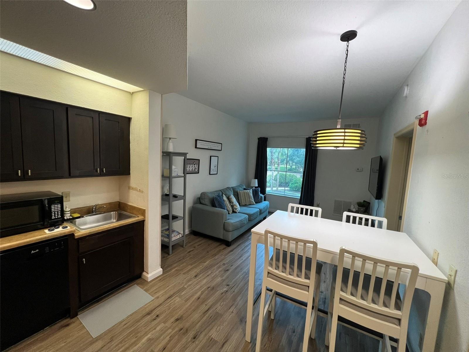 Image 43 of 47 For 8303 Palm Parkway 211