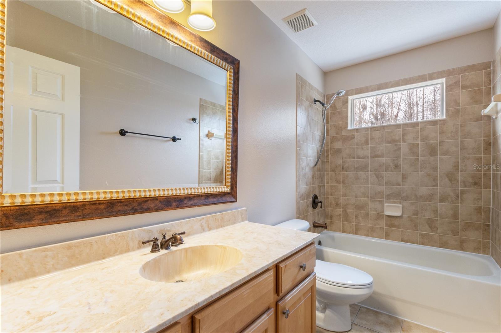 Image 21 of 37 For 17953 Cunningham Court