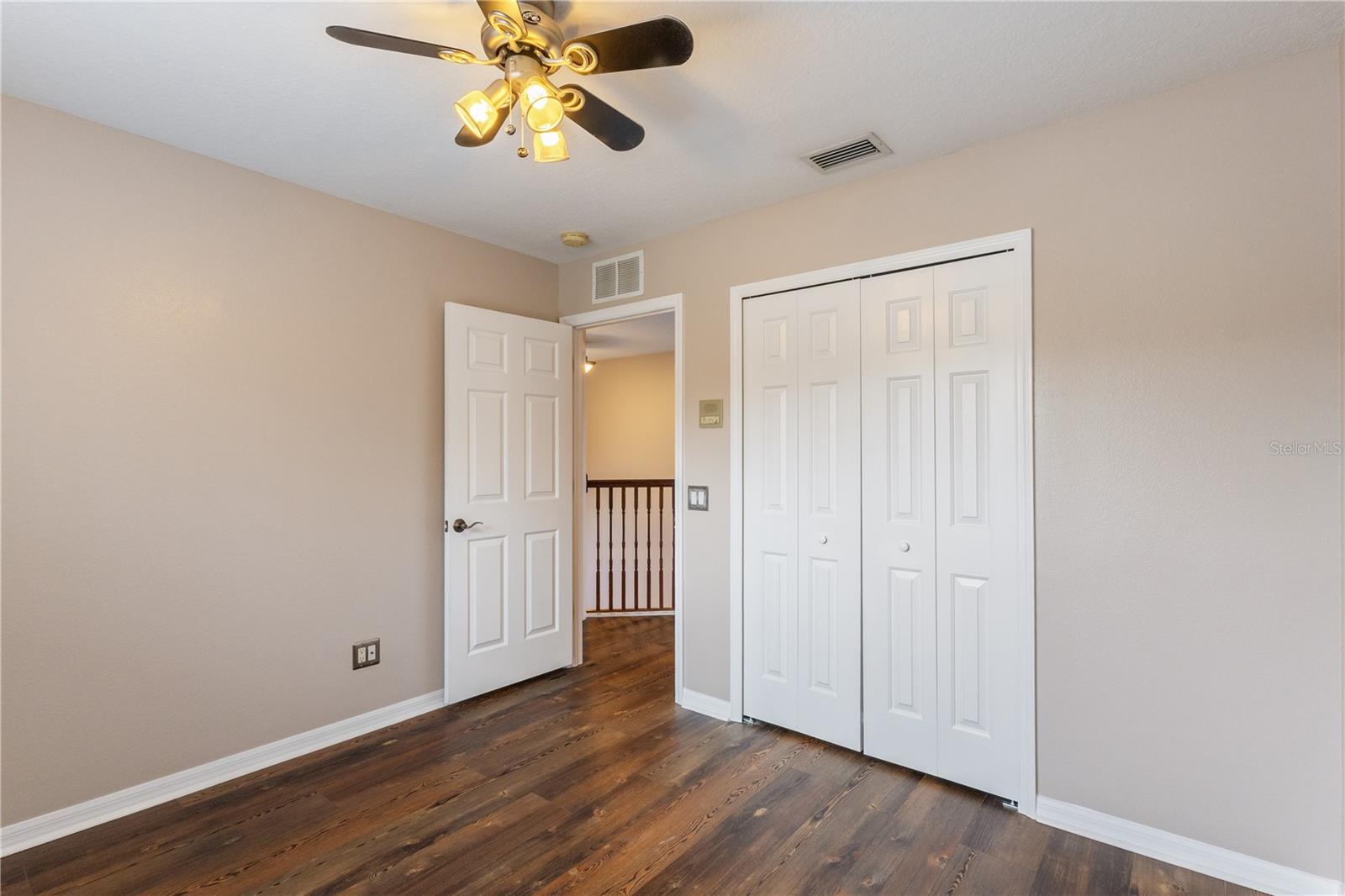 Image 22 of 37 For 17953 Cunningham Court