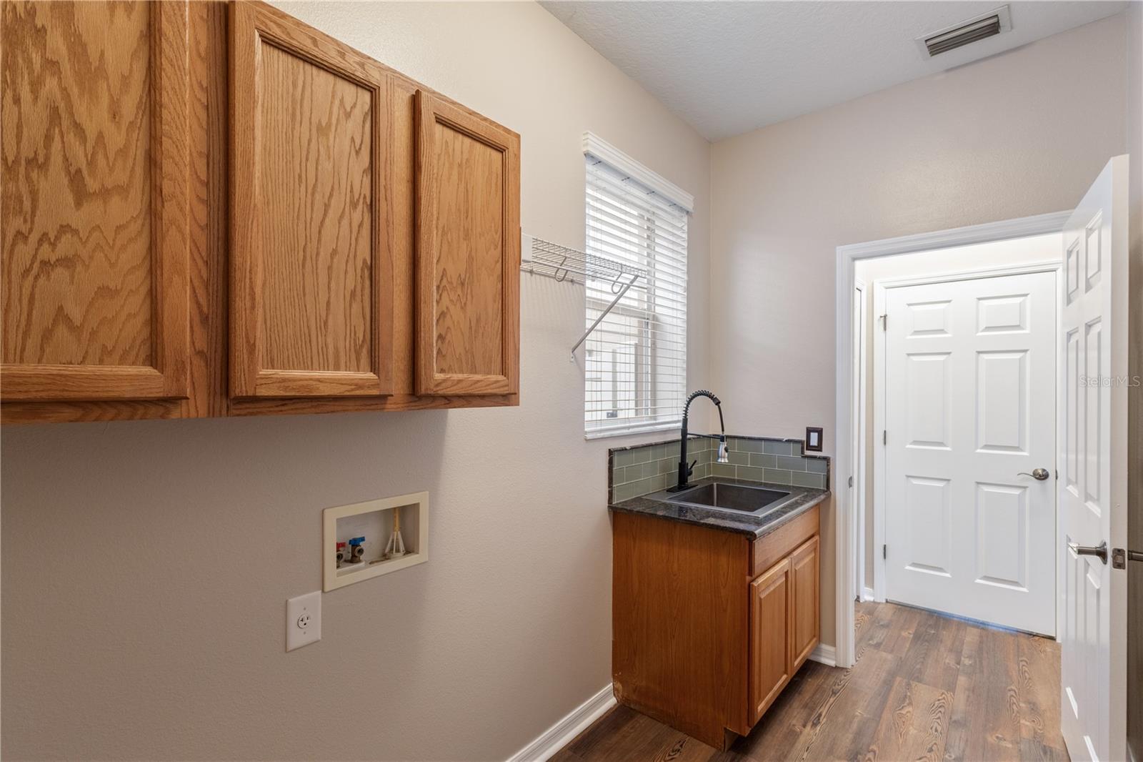 Image 26 of 37 For 17953 Cunningham Court