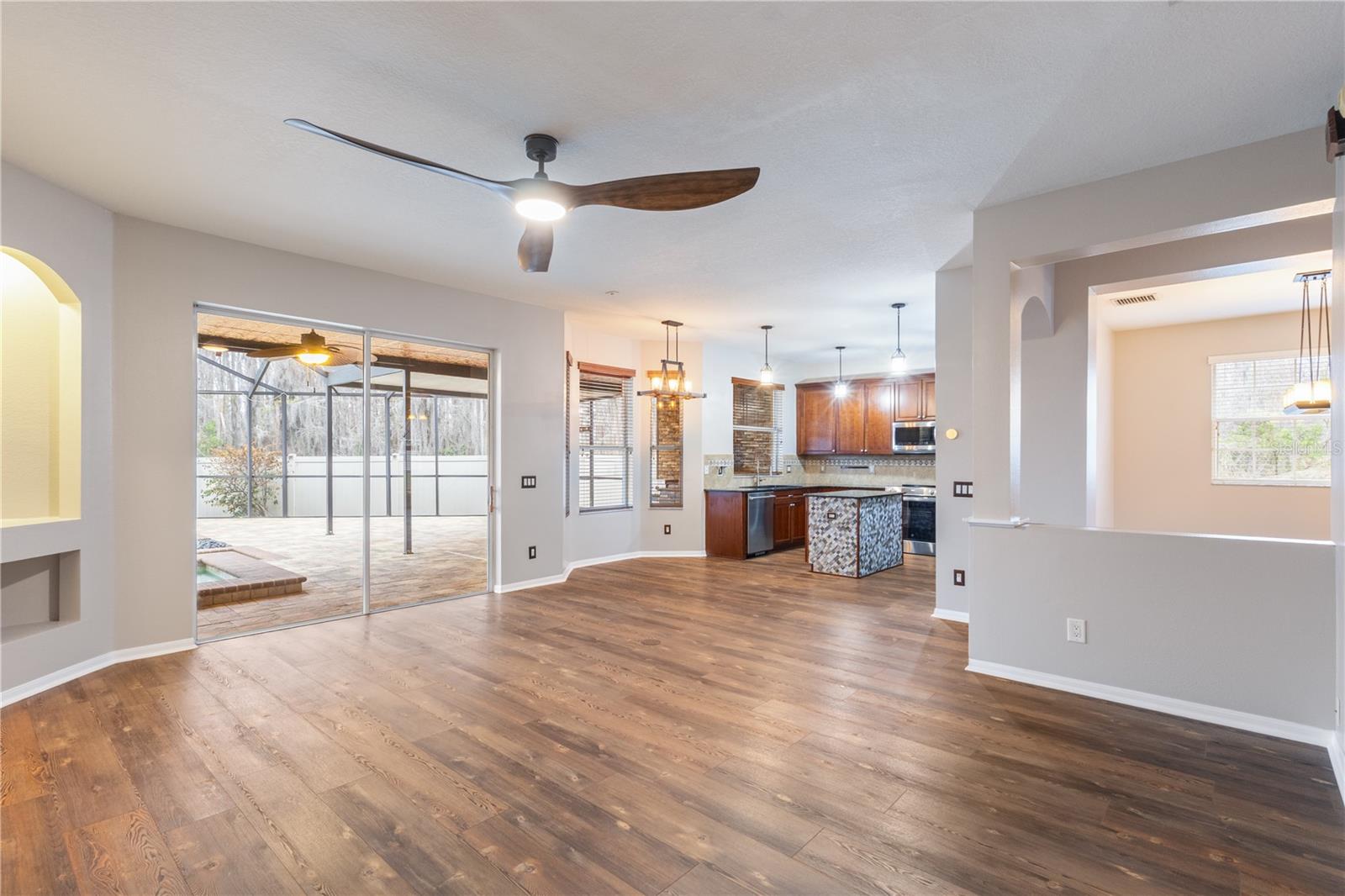 Image 8 of 37 For 17953 Cunningham Court