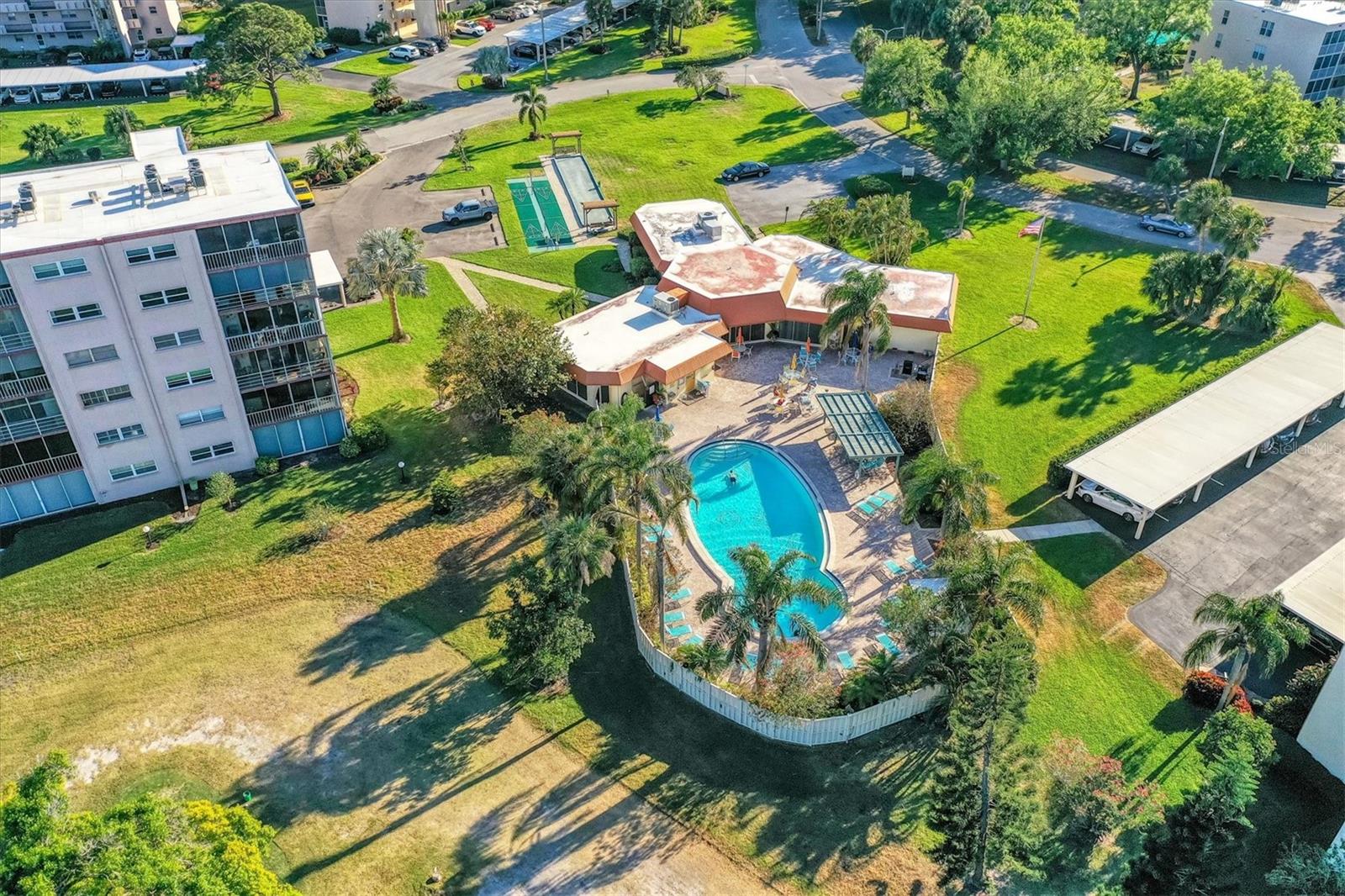 Image 13 of 25 For 3840 Ironwood Lane 304h