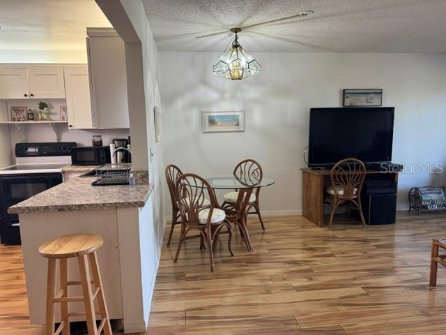 Image 4 of 25 For 3840 Ironwood Lane 304h