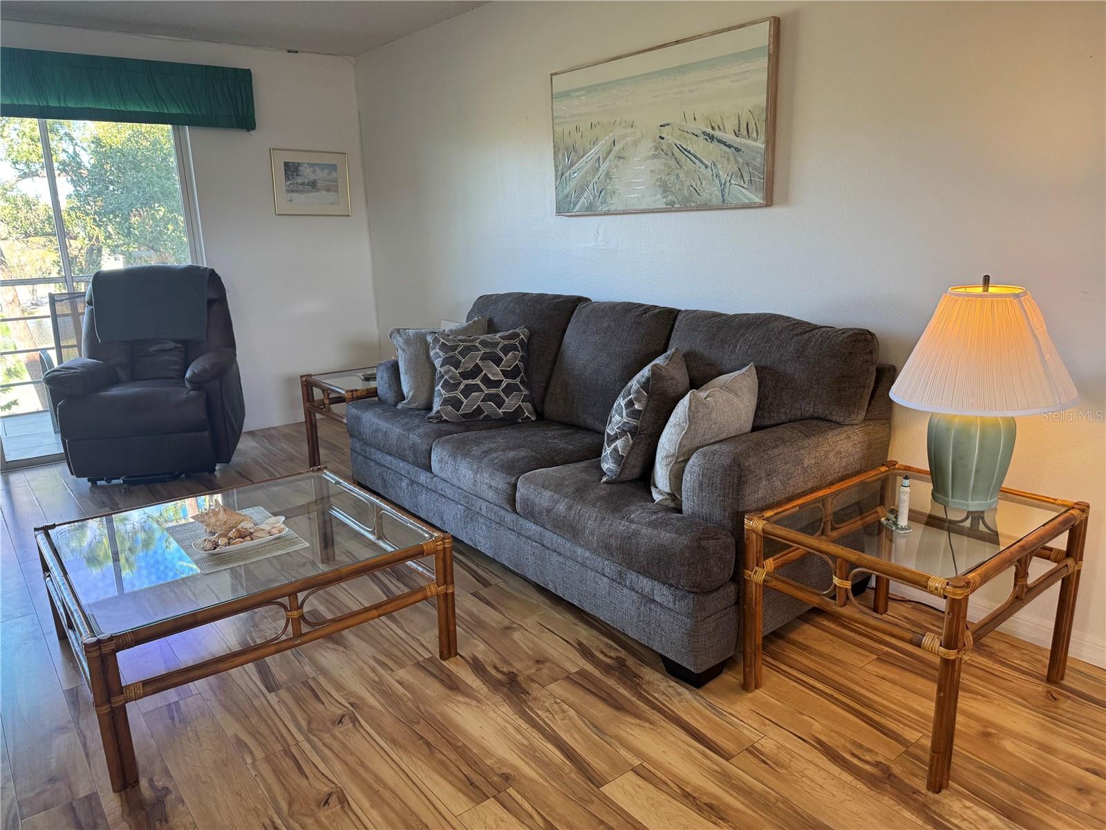 Image 5 of 25 For 3840 Ironwood Lane 304h