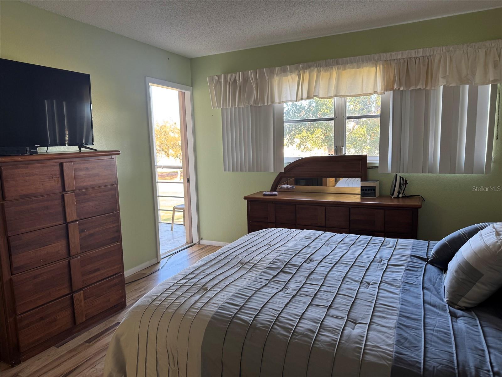 Image 7 of 25 For 3840 Ironwood Lane 304h