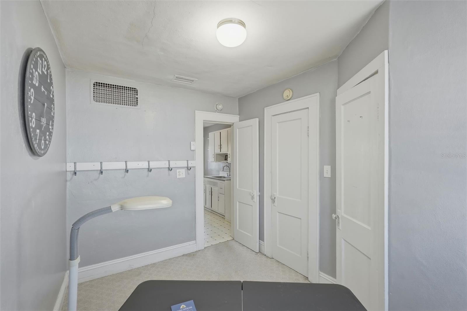 Image 13 of 36 For 104 18th Avenue