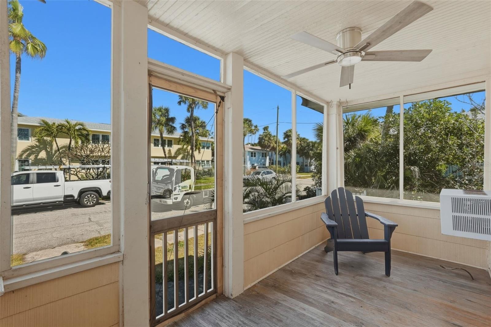 Image 17 of 36 For 104 18th Avenue