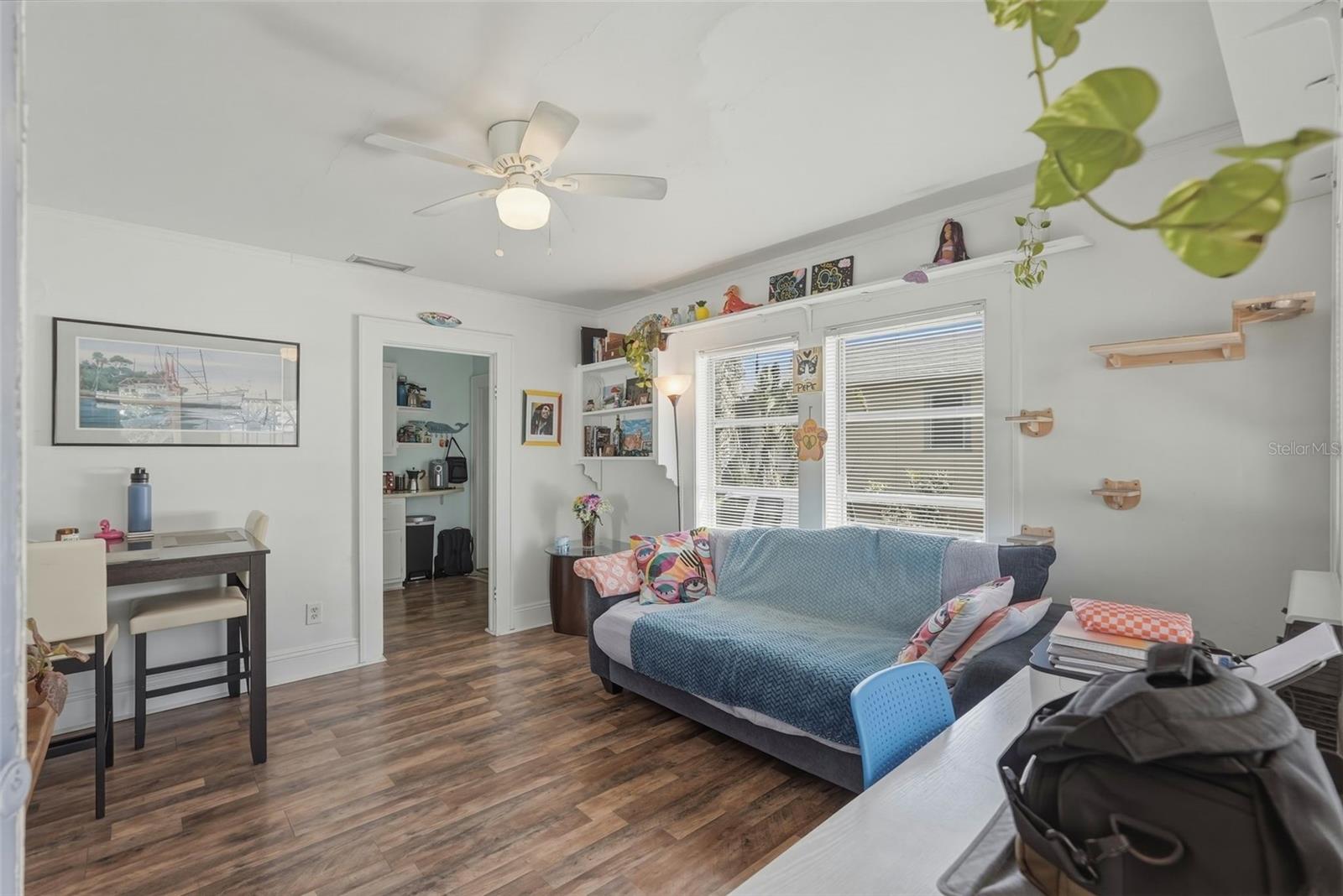 Image 21 of 36 For 104 18th Avenue