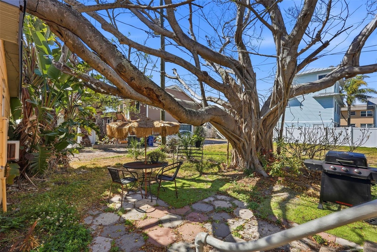 Image 31 of 36 For 104 18th Avenue