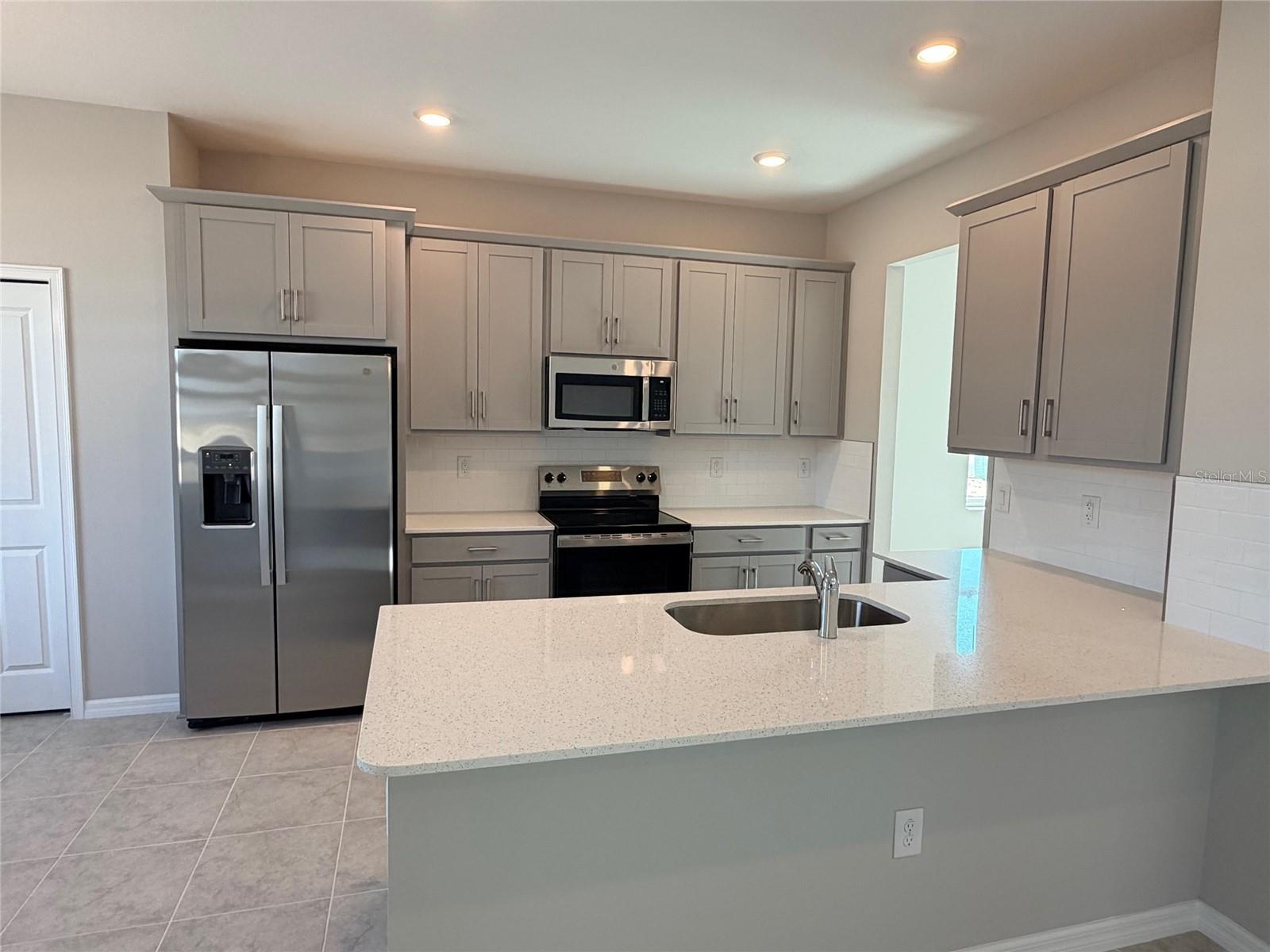 Image 2 of 9 For 8604 Anna May Drive