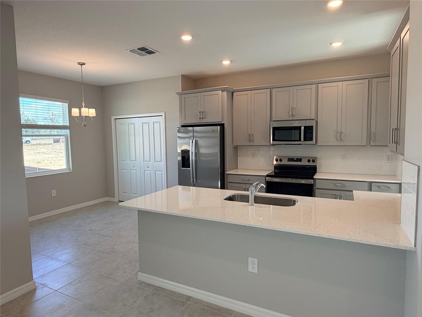 Image 4 of 9 For 8604 Anna May Drive