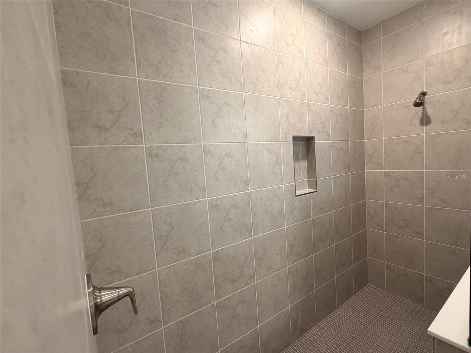 Image 7 of 9 For 8604 Anna May Drive