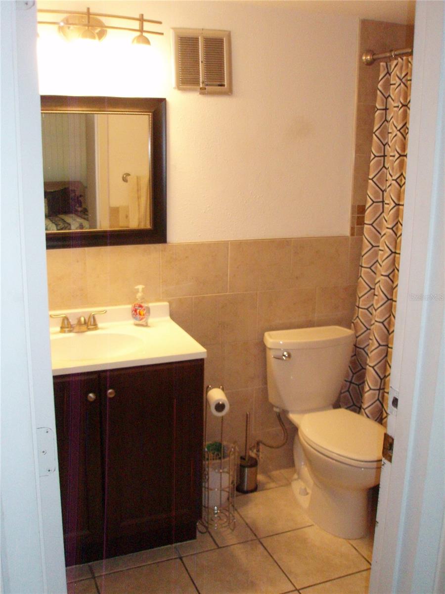 Image 9 of 12 For 4500 Bay Drive 138