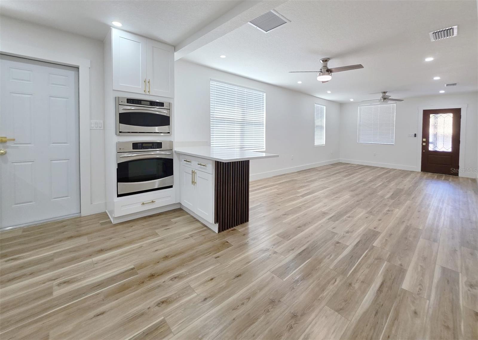 Image 17 of 42 For 1205 Emma Street