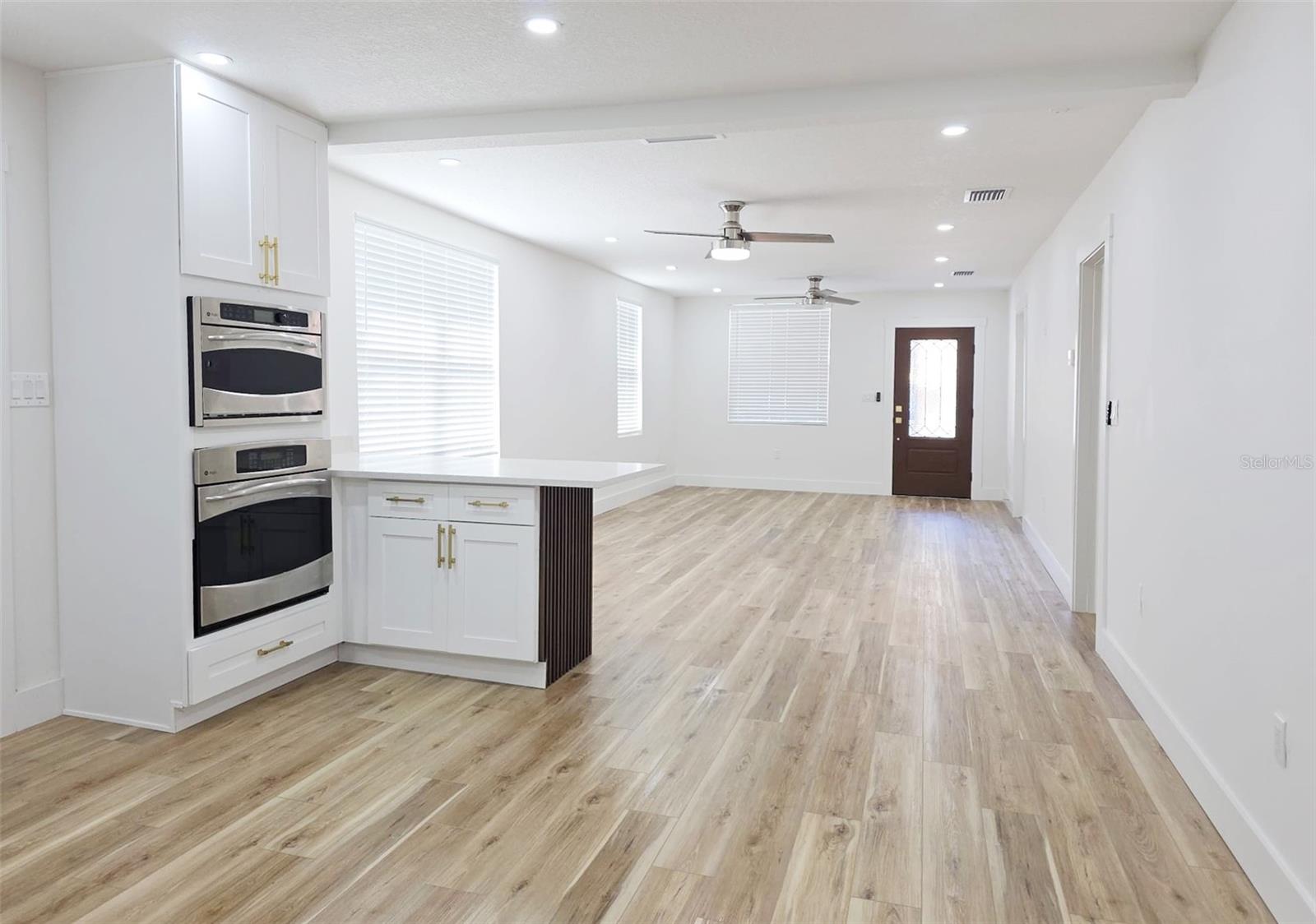 Image 18 of 42 For 1205 Emma Street