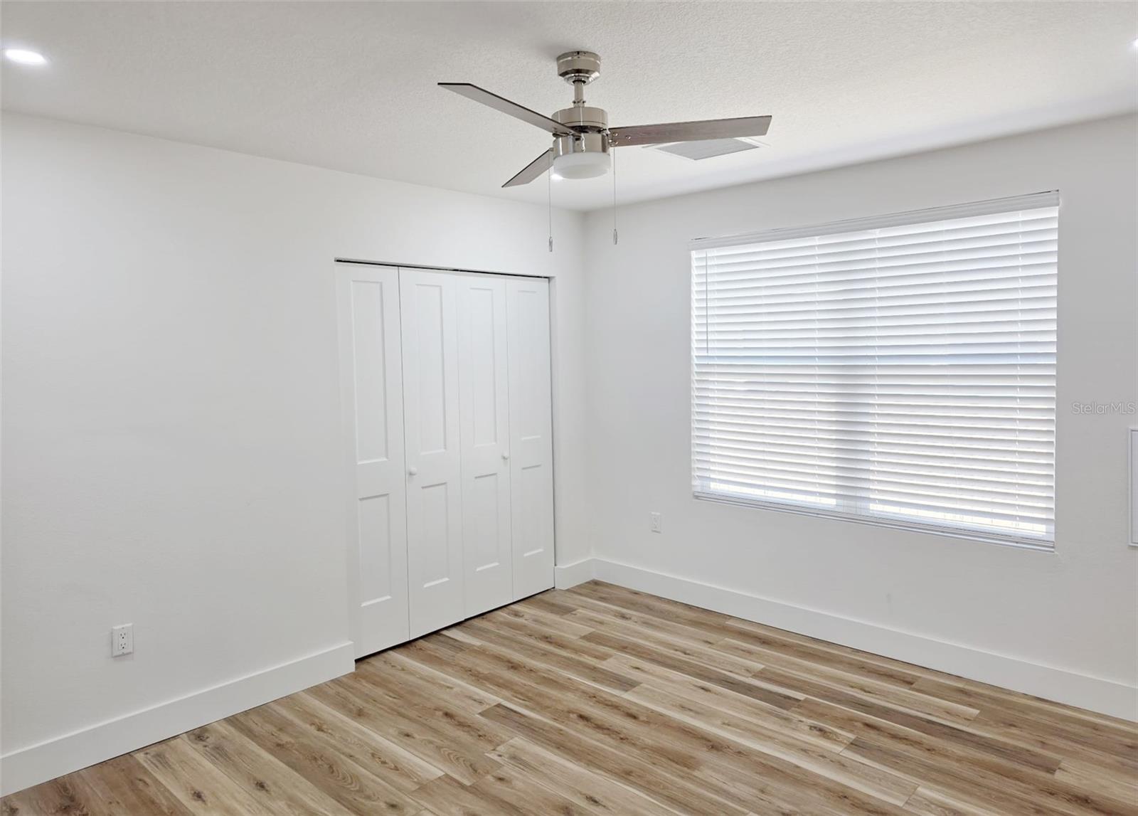 Image 28 of 42 For 1205 Emma Street