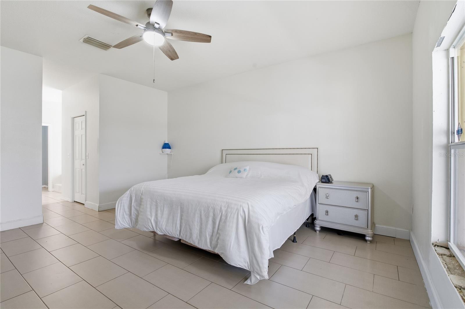 Image 12 of 51 For 20000 Harvie Lane