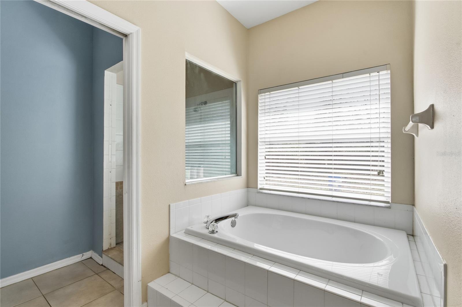 Image 16 of 51 For 20000 Harvie Lane