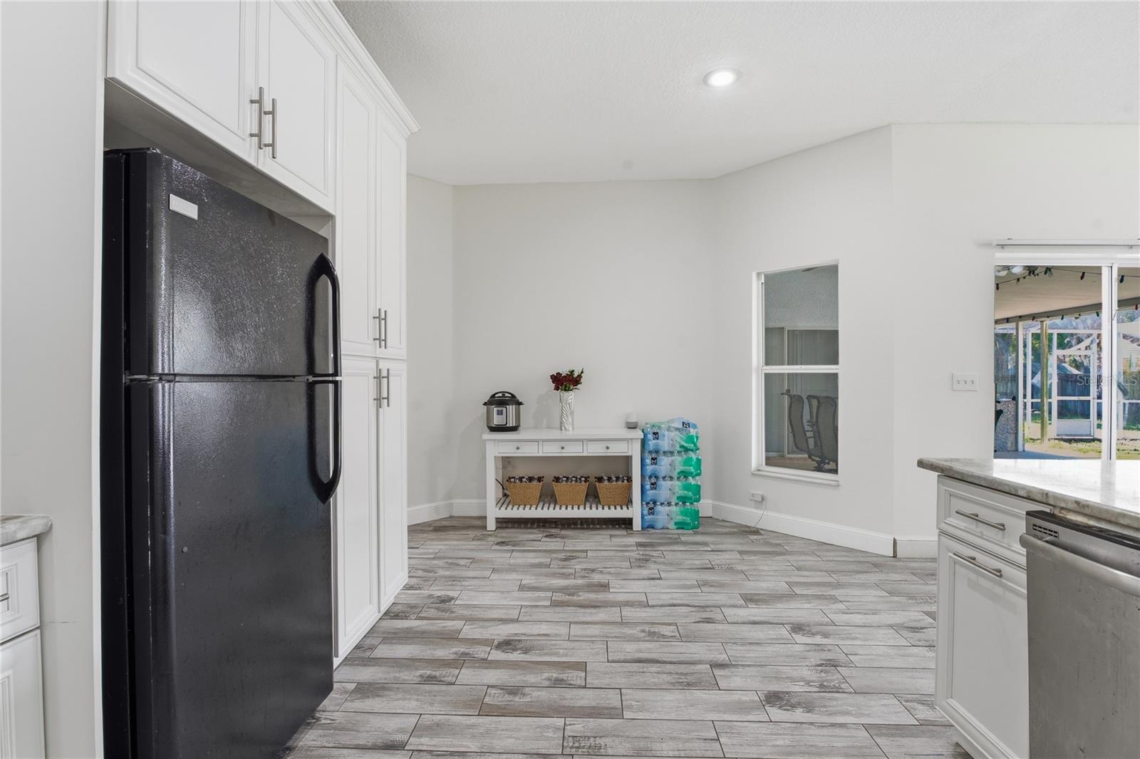 Image 25 of 51 For 20000 Harvie Lane