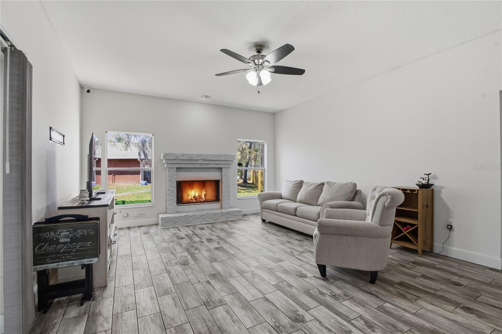 Image 26 of 51 For 20000 Harvie Lane