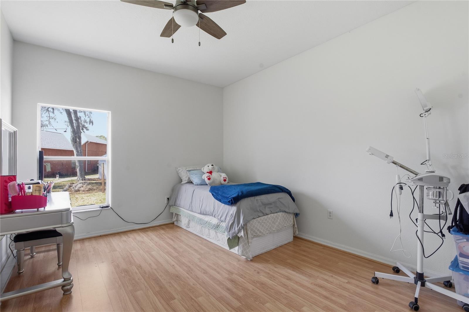 Image 30 of 51 For 20000 Harvie Lane