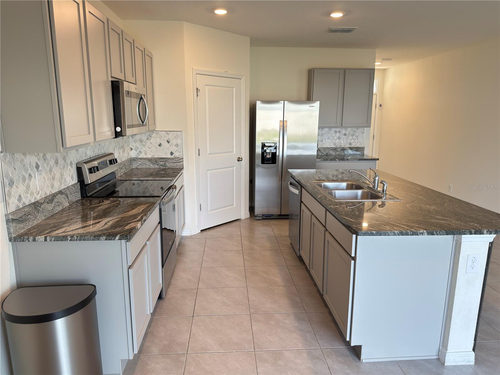 Image 12 of 35 For 33333 Field Maple Loop