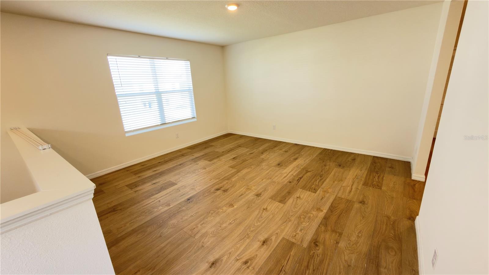 Image 20 of 35 For 33333 Field Maple Loop