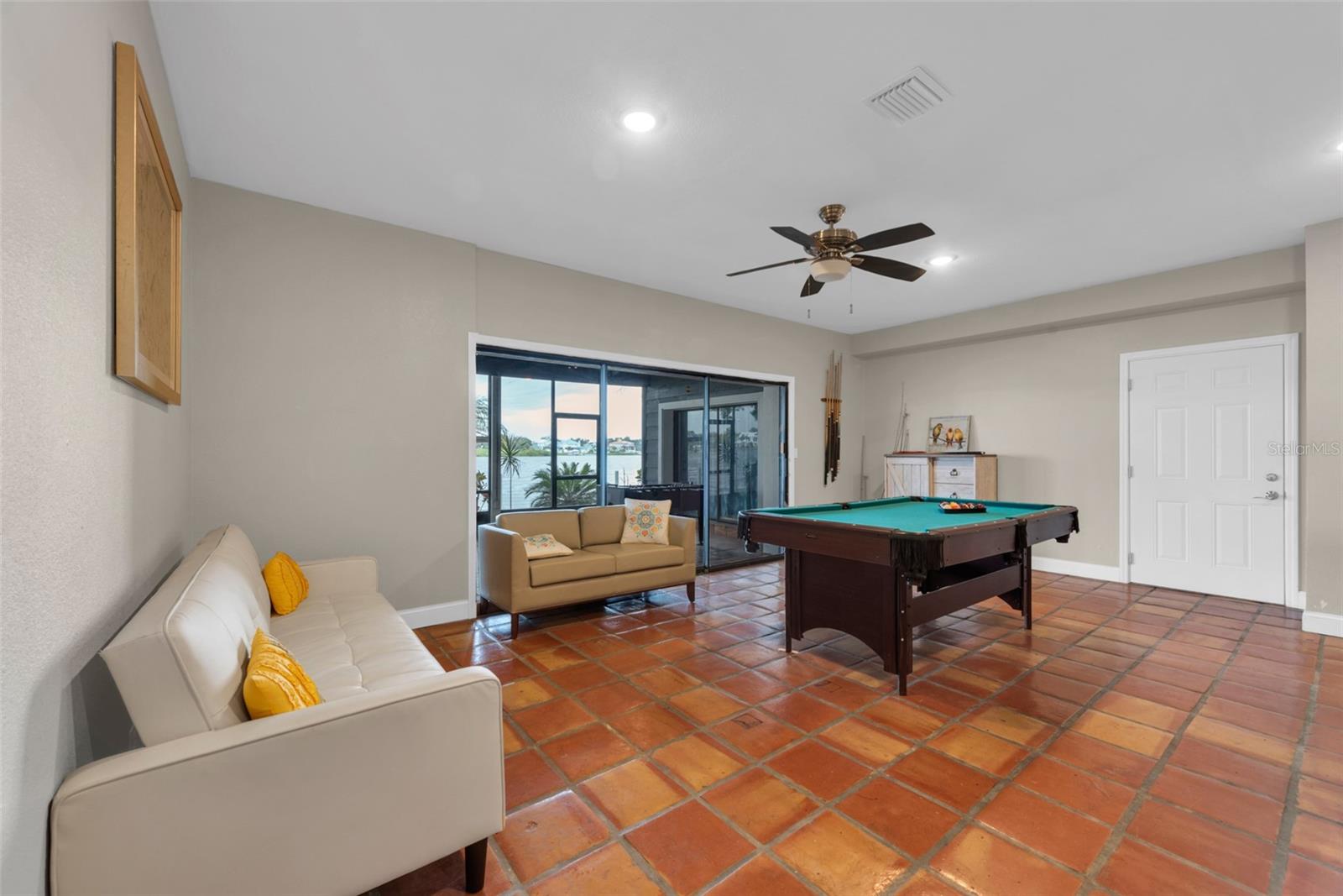 Image 26 of 93 For 9901 Bay Drive