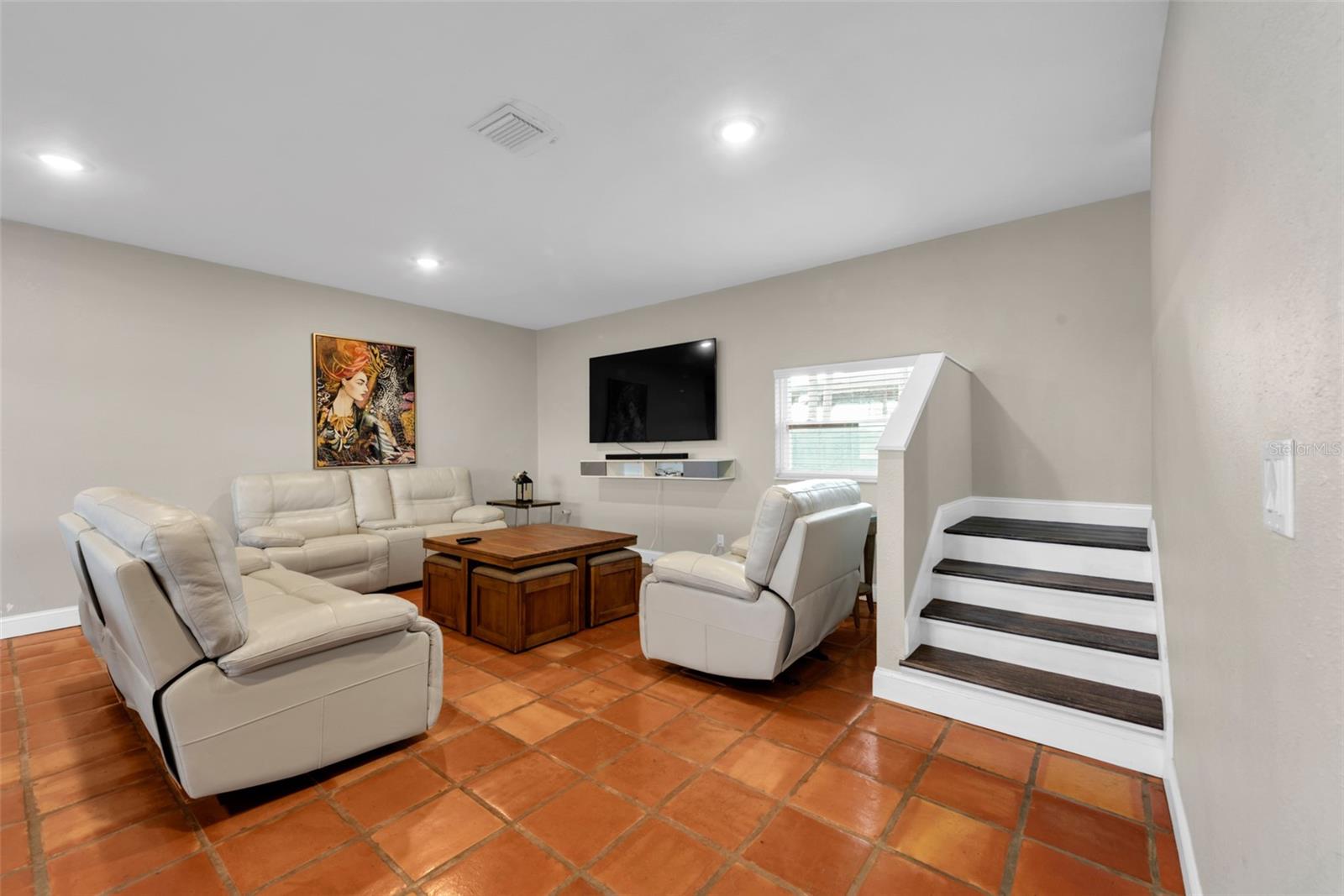 Image 27 of 93 For 9901 Bay Drive