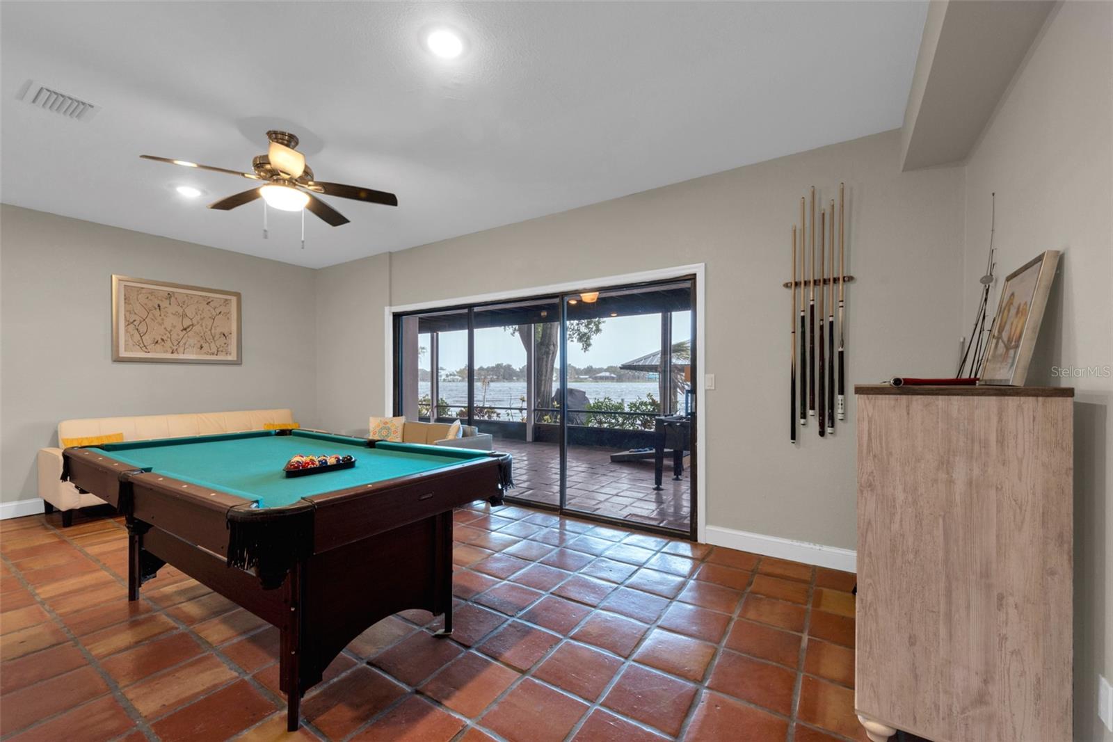 Image 29 of 93 For 9901 Bay Drive