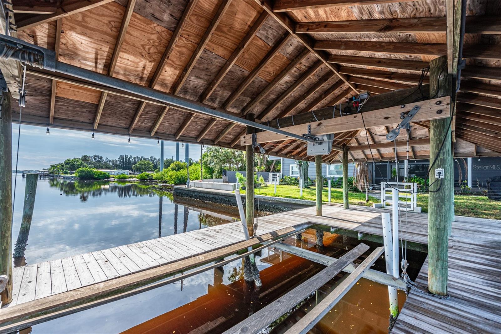 Image 47 of 93 For 9901 Bay Drive