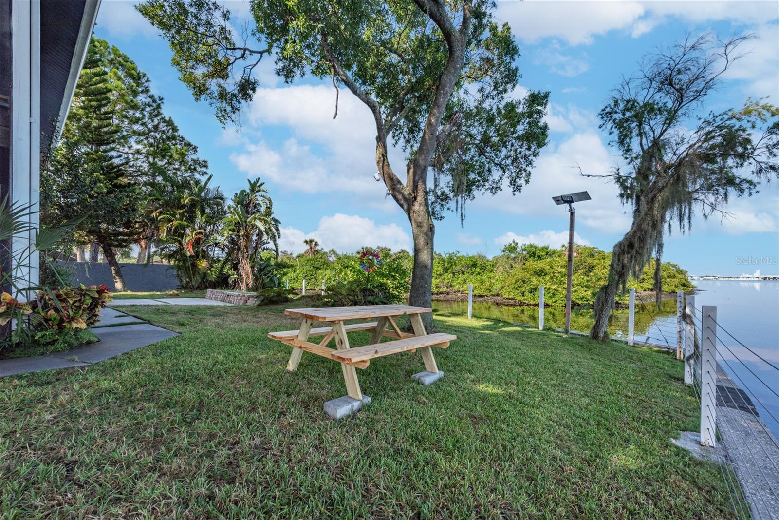 Image 48 of 93 For 9901 Bay Drive