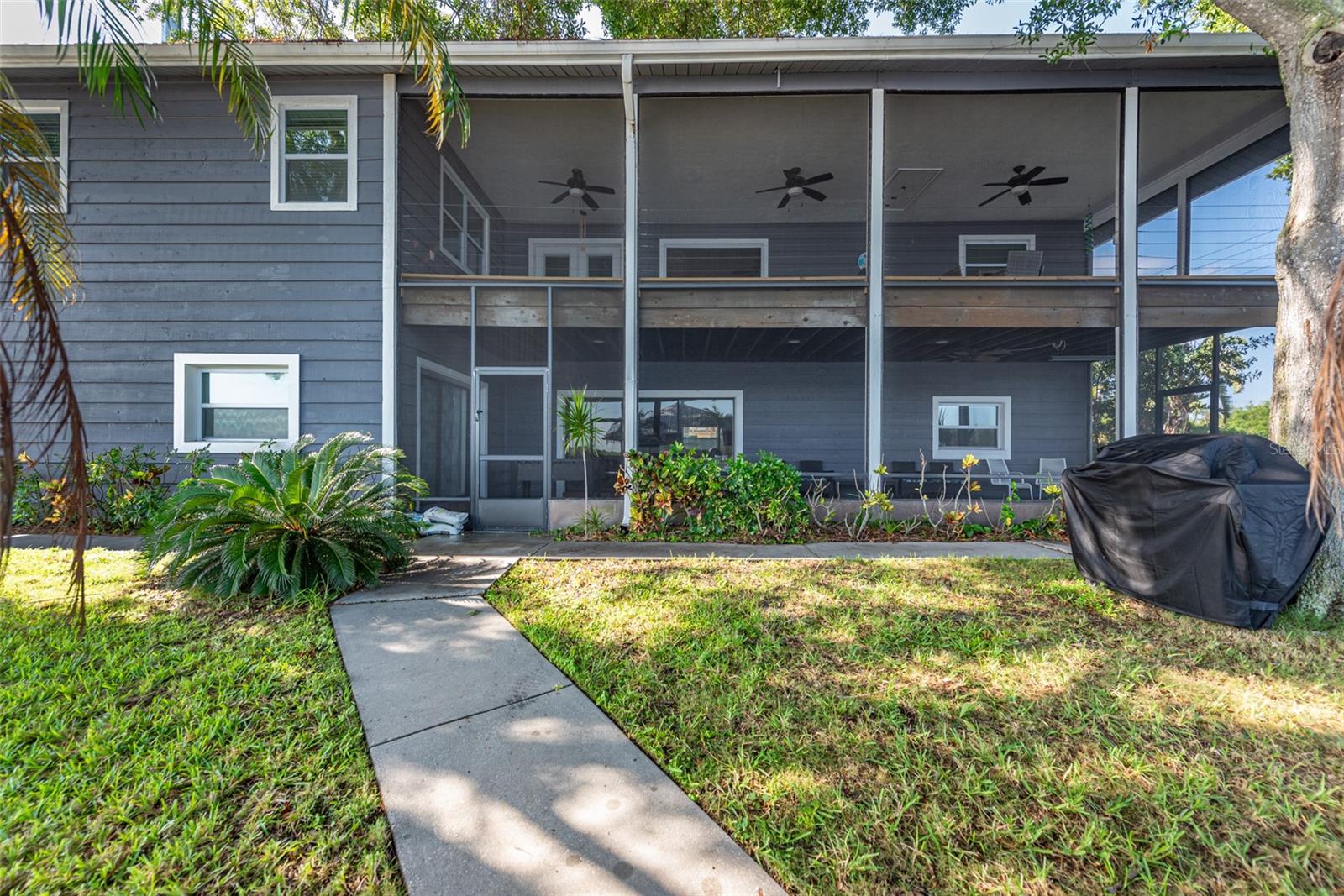 Image 54 of 93 For 9901 Bay Drive