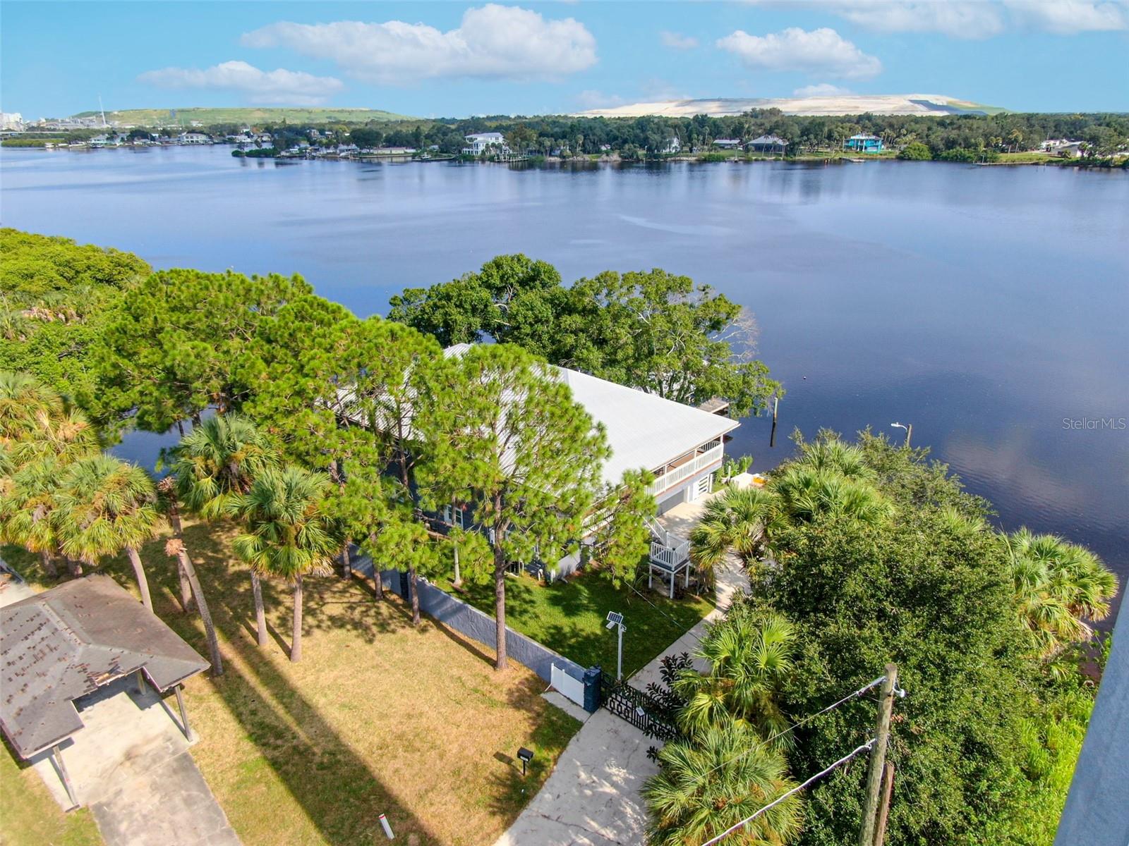 Image 76 of 93 For 9901 Bay Drive