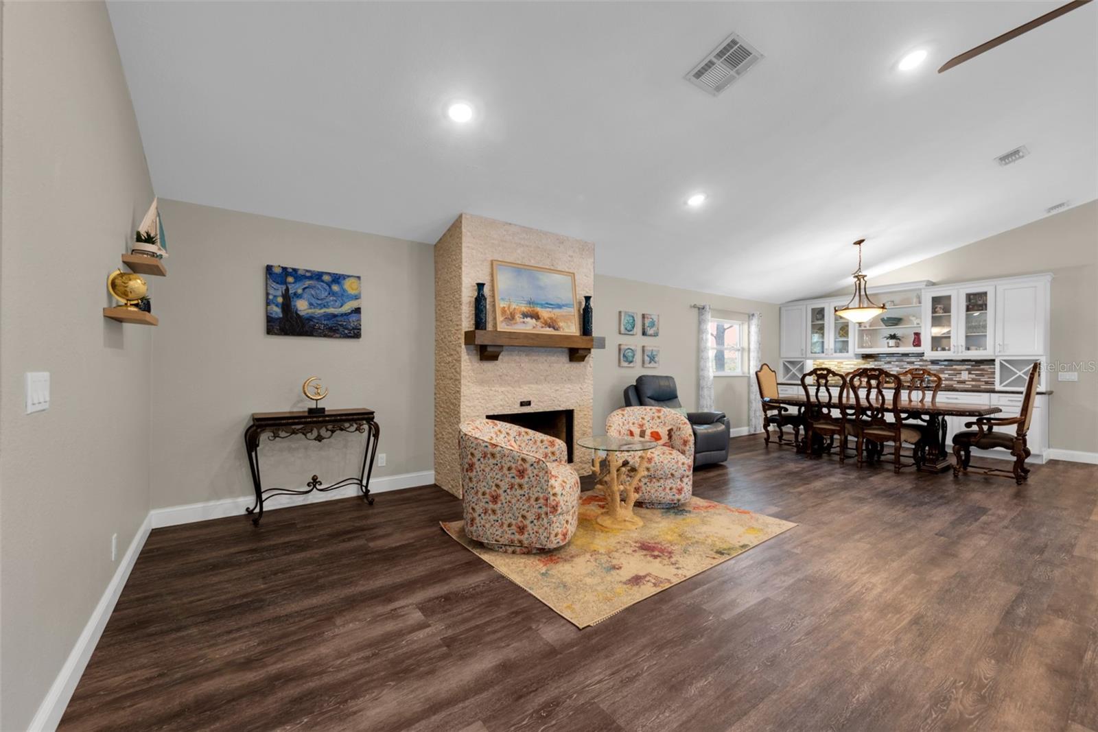 Image 8 of 93 For 9901 Bay Drive