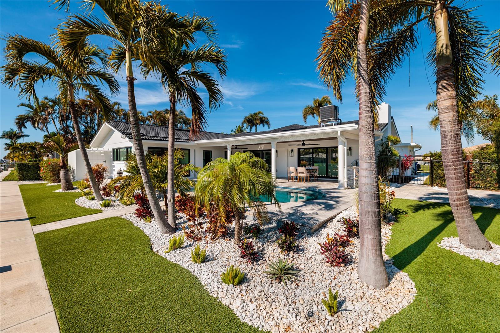 Image 10 of 73 For 2032 Kansas Avenue Ne