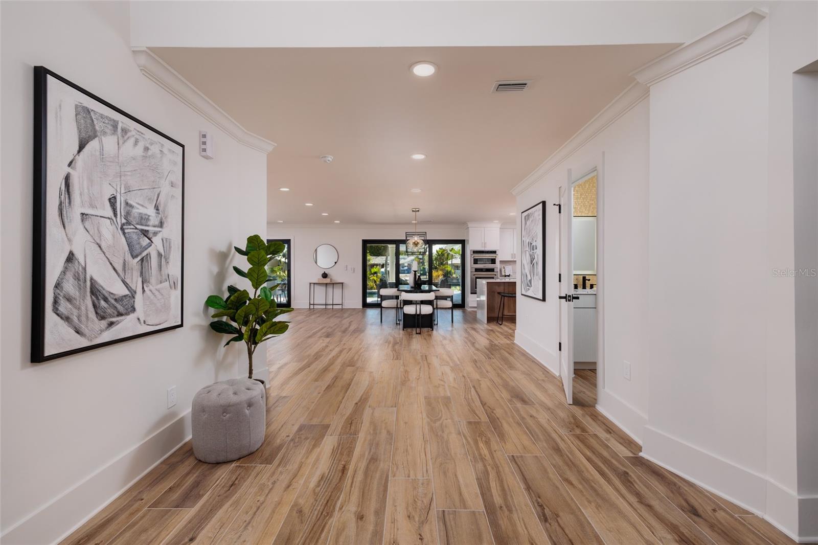 Image 15 of 73 For 2032 Kansas Avenue Ne