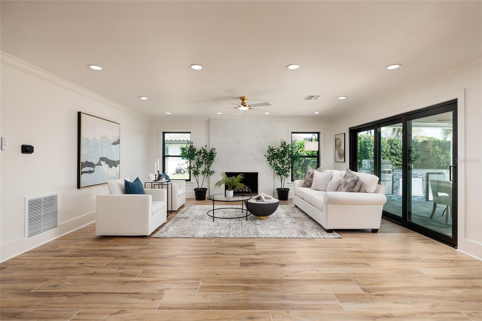 Image 20 of 73 For 2032 Kansas Avenue Ne