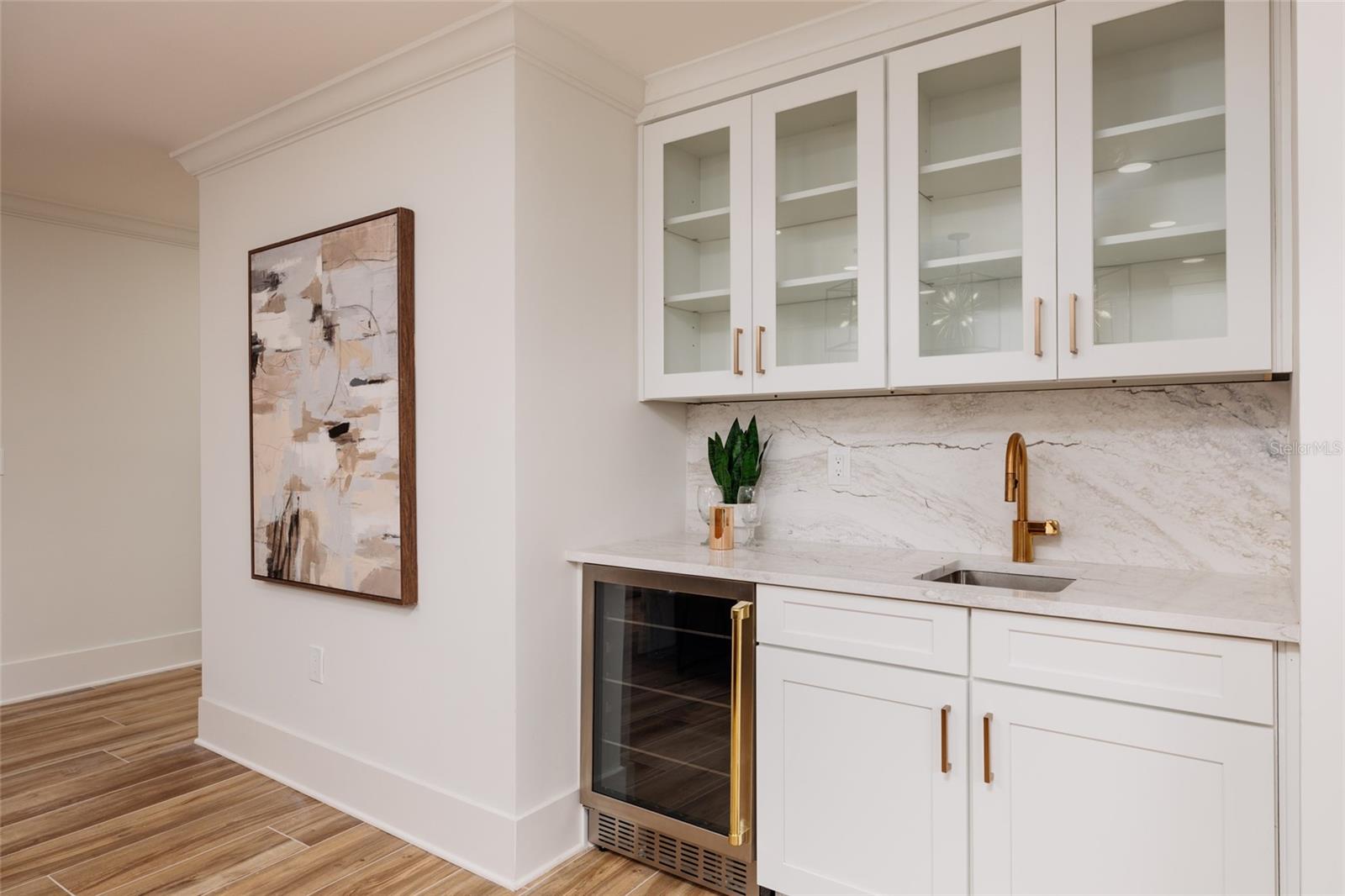 Image 23 of 73 For 2032 Kansas Avenue Ne