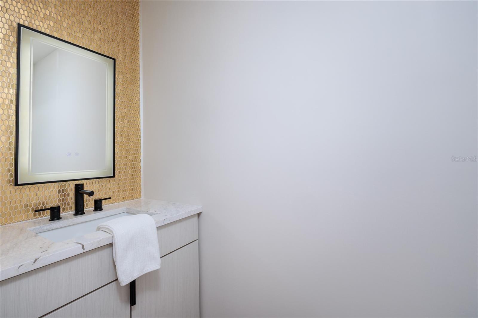 Image 34 of 73 For 2032 Kansas Avenue Ne