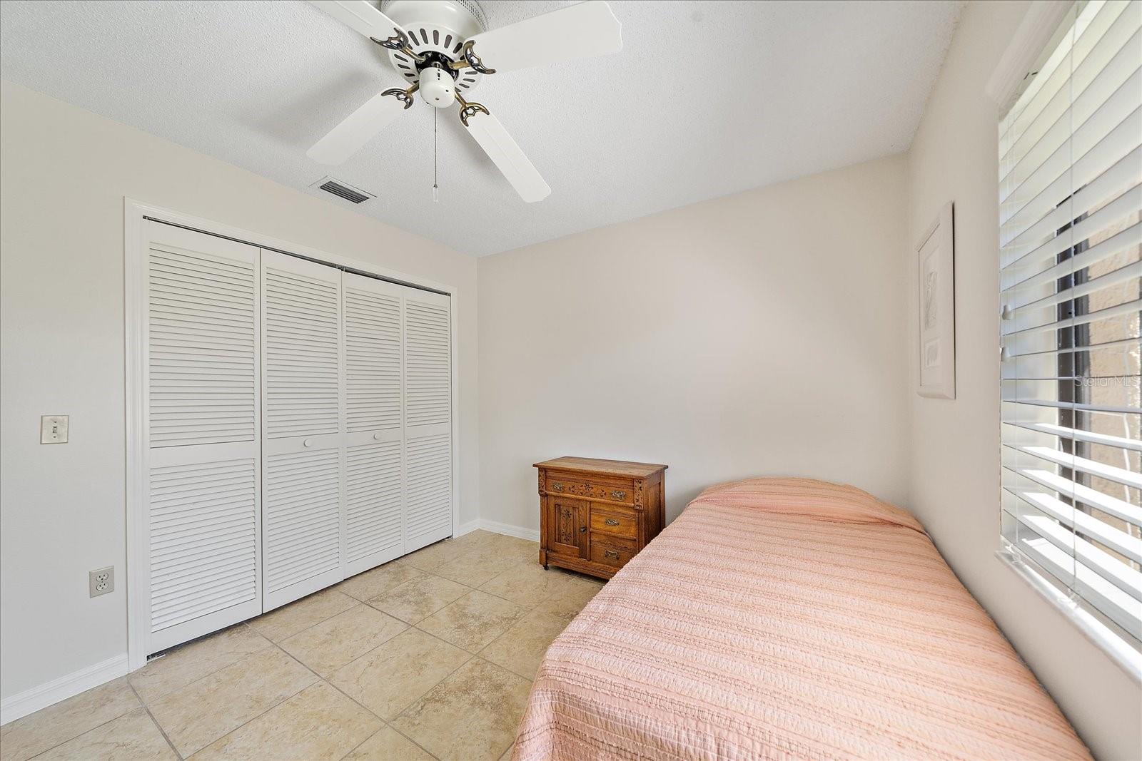 Image 26 of 41 For 5654 Gardens Drive