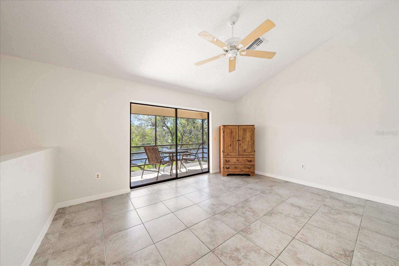 Image 8 of 41 For 5654 Gardens Drive