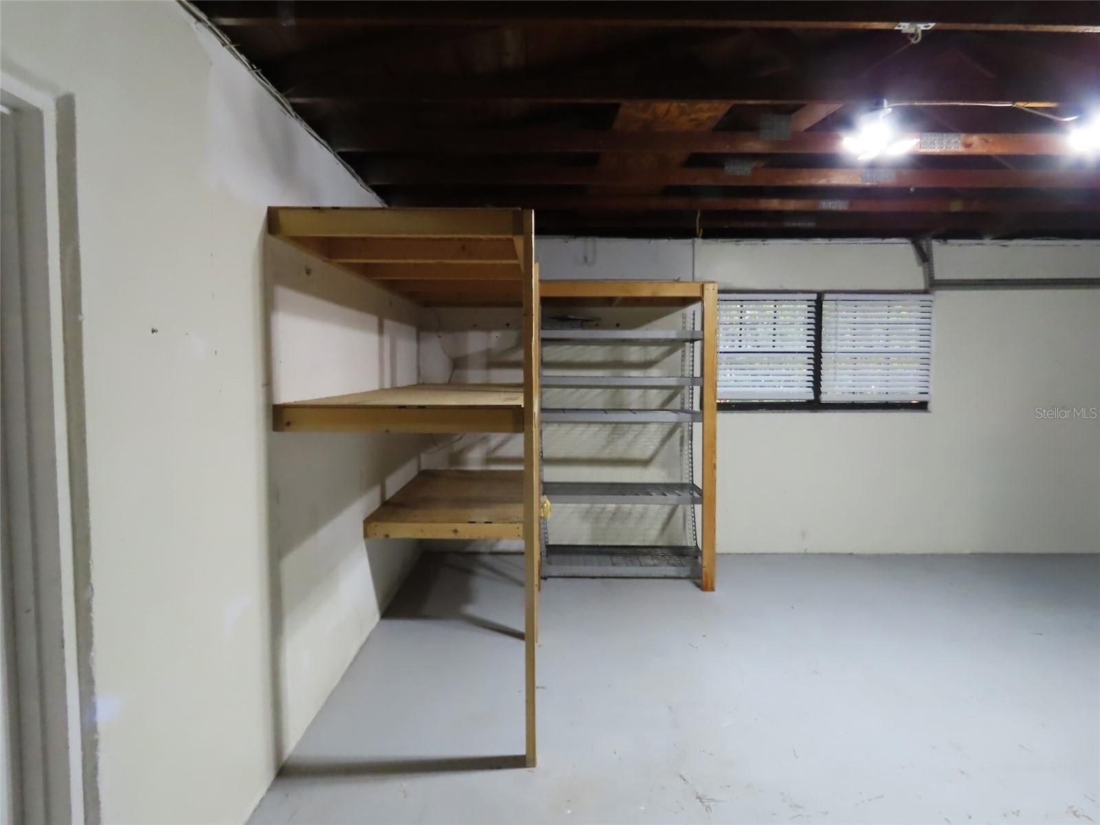 Image 24 of 34 For 1798 Faulds Road N