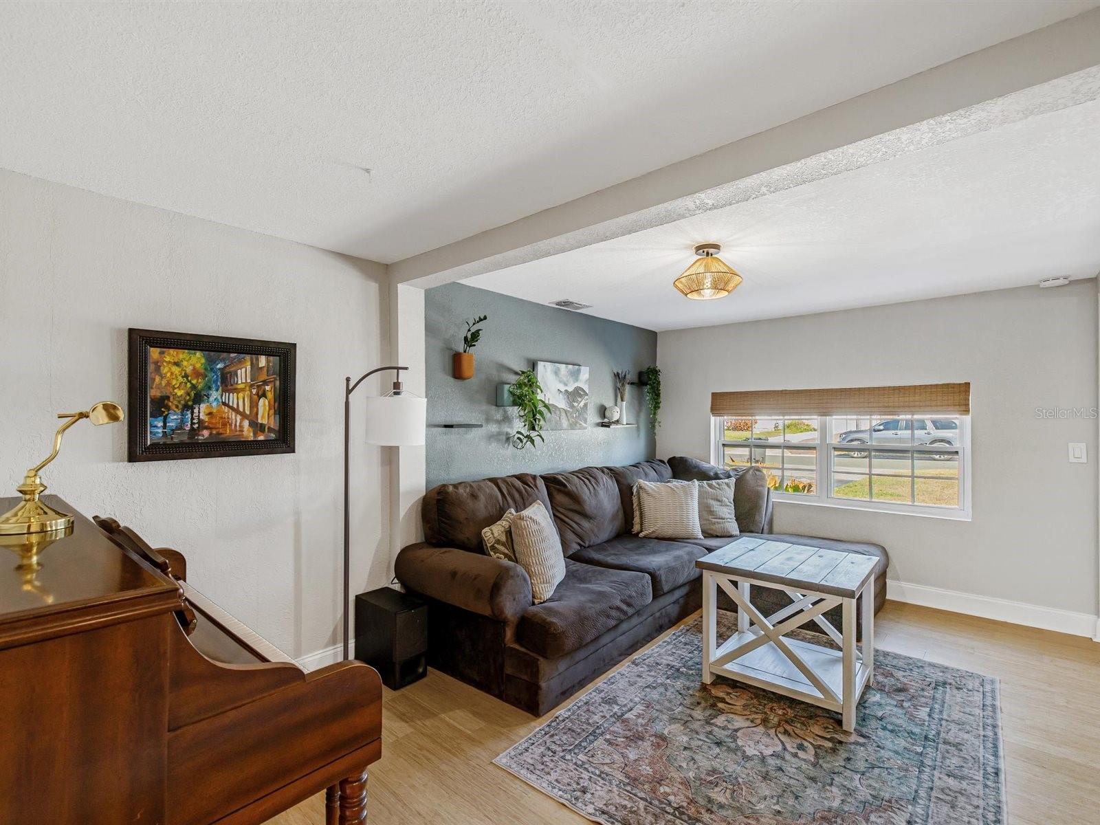 Image 10 of 28 For 5240 43rd Terrace N